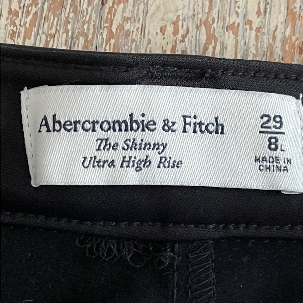 Abercrombie & Fitch Pants The Skinny Ultra High Rise Black Vegan Leather 8/29L - Picture 14 of 14